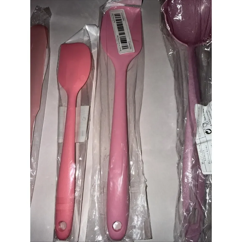NWT Set Of Four Pink Silicone Spatulas & Strainer W/ Free Bonus Plastic Ladle